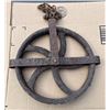 Image 1 : Vintage Well Pulley