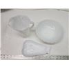 Image 2 : 3 Milk glass dishes - pear platter, bowl and pitcher