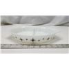 Image 2 : Vintage Pyrex divided serving dish