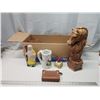 Image 1 : Box of misc items - Horse head figurine, bird music box, radio, book ends, etc.