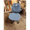 Image 1 : Blue adjustable office chair - 32"H heavy