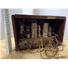 Image 2 : Antique RCA AM radio