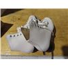 Image 2 : Sher-wood hockey girl and ladies figure skates-size9-new