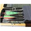 Image 3 : MTM compact arrow case with target