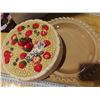 Image 3 : Pair of ceramic strawberry and cherries pie dishes