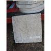 Image 2 : :Lot of 11 stones- 2 different design and shapes