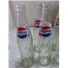 Image 4 : 6 vintage pepsi bottles with case