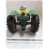 Image 2 : John deere tractor 1:16 scale diecast