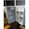 Image 2 : master chef mini fridge