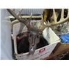 Image 1 : box of assorted items