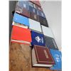 Image 1 : 17-Sports Trading Card Album - 17 X $
