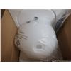 Image 3 : 6-SLV New White Hanging Fixture - 4 Pack - 6 X $ - #3361