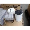 Image 3 : 6-SLV New White Hanging Fixture - 9 Pack - 6 X $