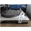 Image 2 : Newmark DJ Turntable - #TT1600