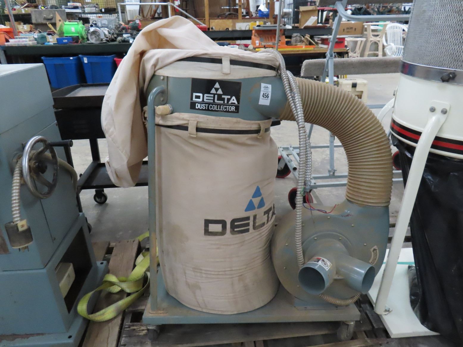 Delta Dust Collector