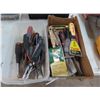 Image 1 : Screwdrivers, Scrapers, Hand Tools - 2 Bins