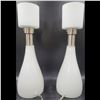 Image 5 : Pair Of Mid Century Modern Style Lamps