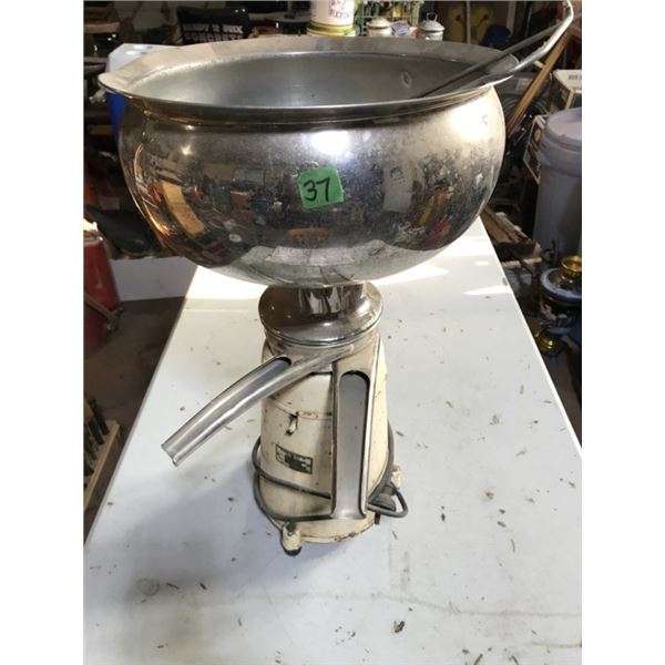 Cream separator - Electric Westfalia - Working