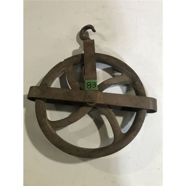 Antique Well pulley 9"