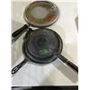 Image 1 : Large #9 Cast Waffle Maker + Metal Grill w/handle