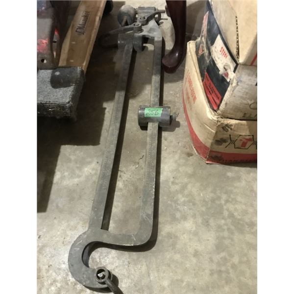 Antique scale 1000lb
