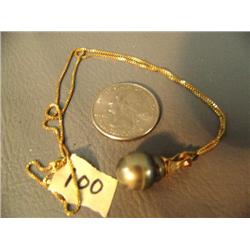 4 diamonds and a black pearl on a chain, chain is 18" (241)