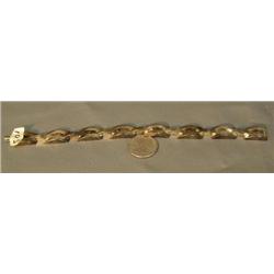 Fabulous sterling silver bracelet, 1.9 oz total, 8" long (241)