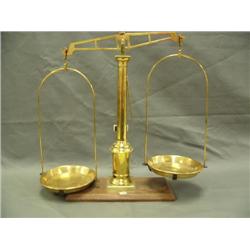 outstand brass gold balance scales, super quality, weighs up to one kilo made by "GHEE" (3)