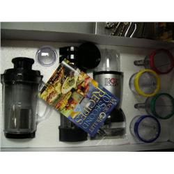 Magic bullet, new in box blender with many attachments (241)