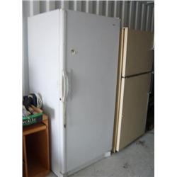 Kenmore freezer (212)