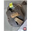 Image 2 : REPLICA: Antique Iron Pad Lock : Fort Smith Prison w/Skeleton Keys (2) (Works)(5"H x 3"W x 1"H) (SEE