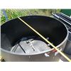 Image 8 : Round Storage Tank w/ Inside Piping 59"dia, 36"H