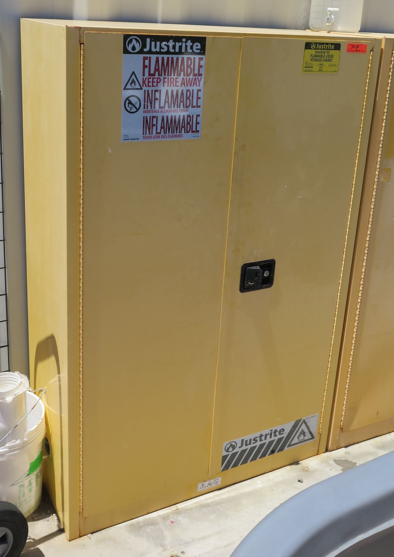 Locking Liquid Storage Justrite Locking Safety Storage Cabinet for Flammable Liquids (contents ...