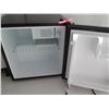 Image 2 : Proctor Silex Compact Refrigerator