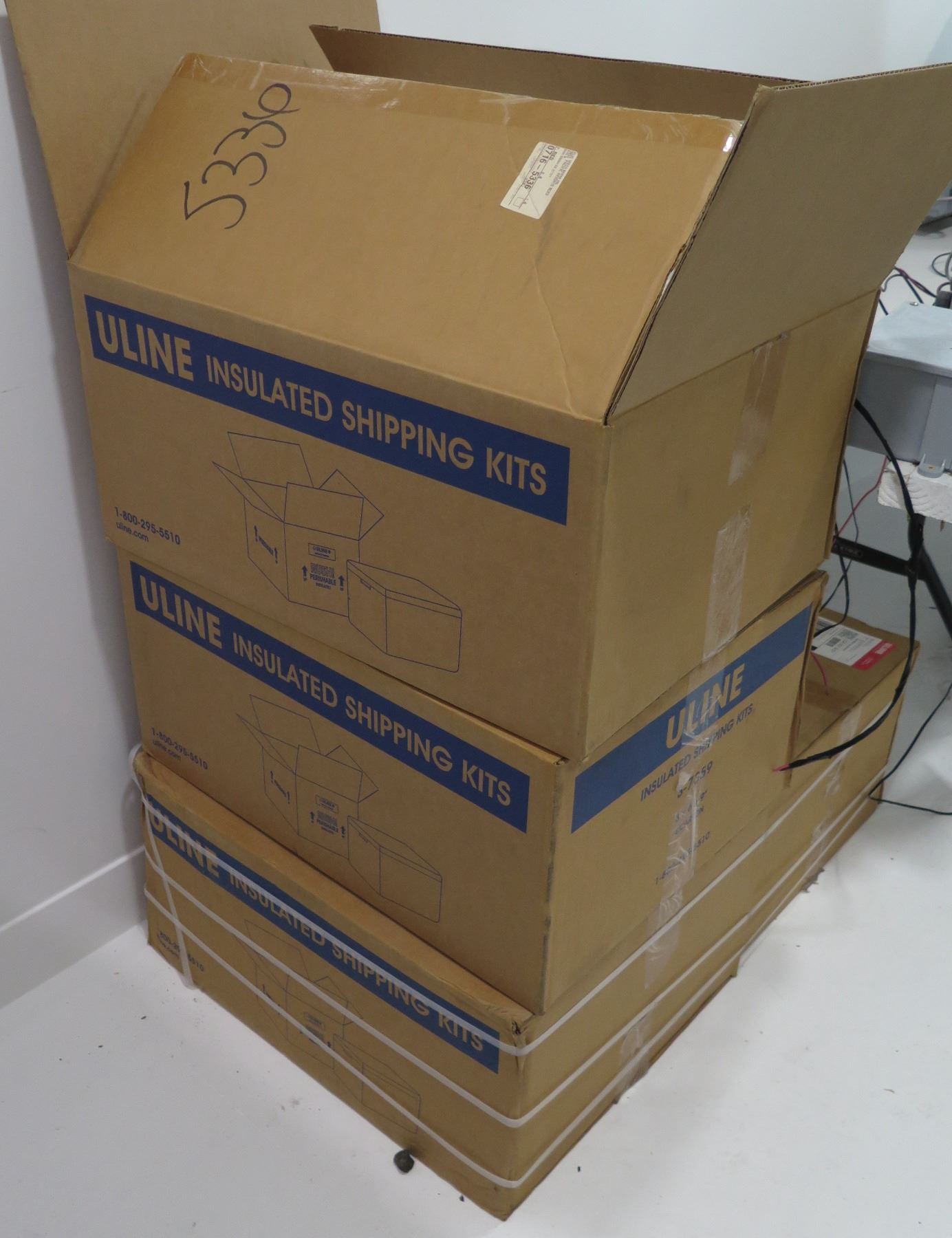 Multiple Boxes ULine Insulated Shipping Kits, Misc Sizes
