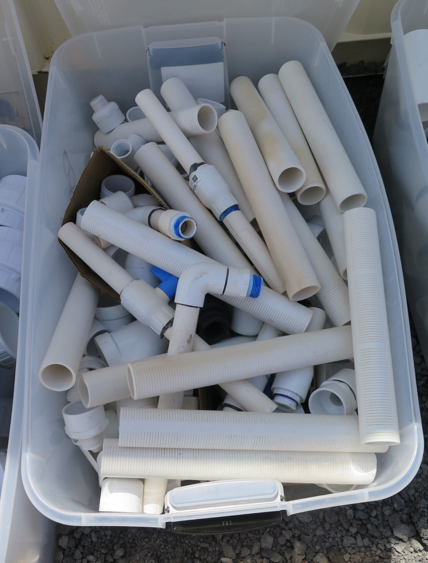 Bin Multiple PVC Pipe Sections & Fittings, etc