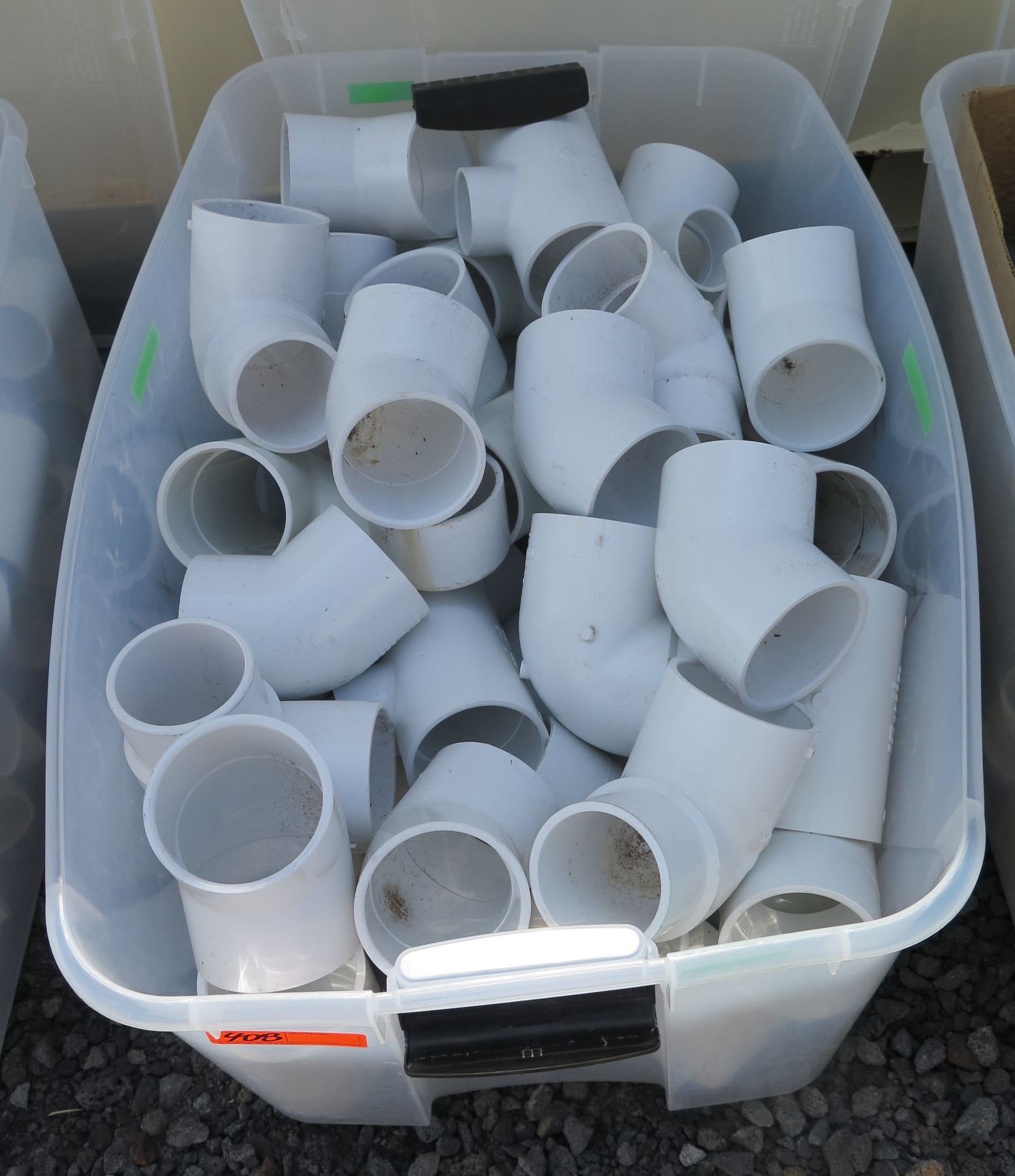 Bin Multiple PVC Fittings, Tees, Elbows, etc - Oahu Auctions