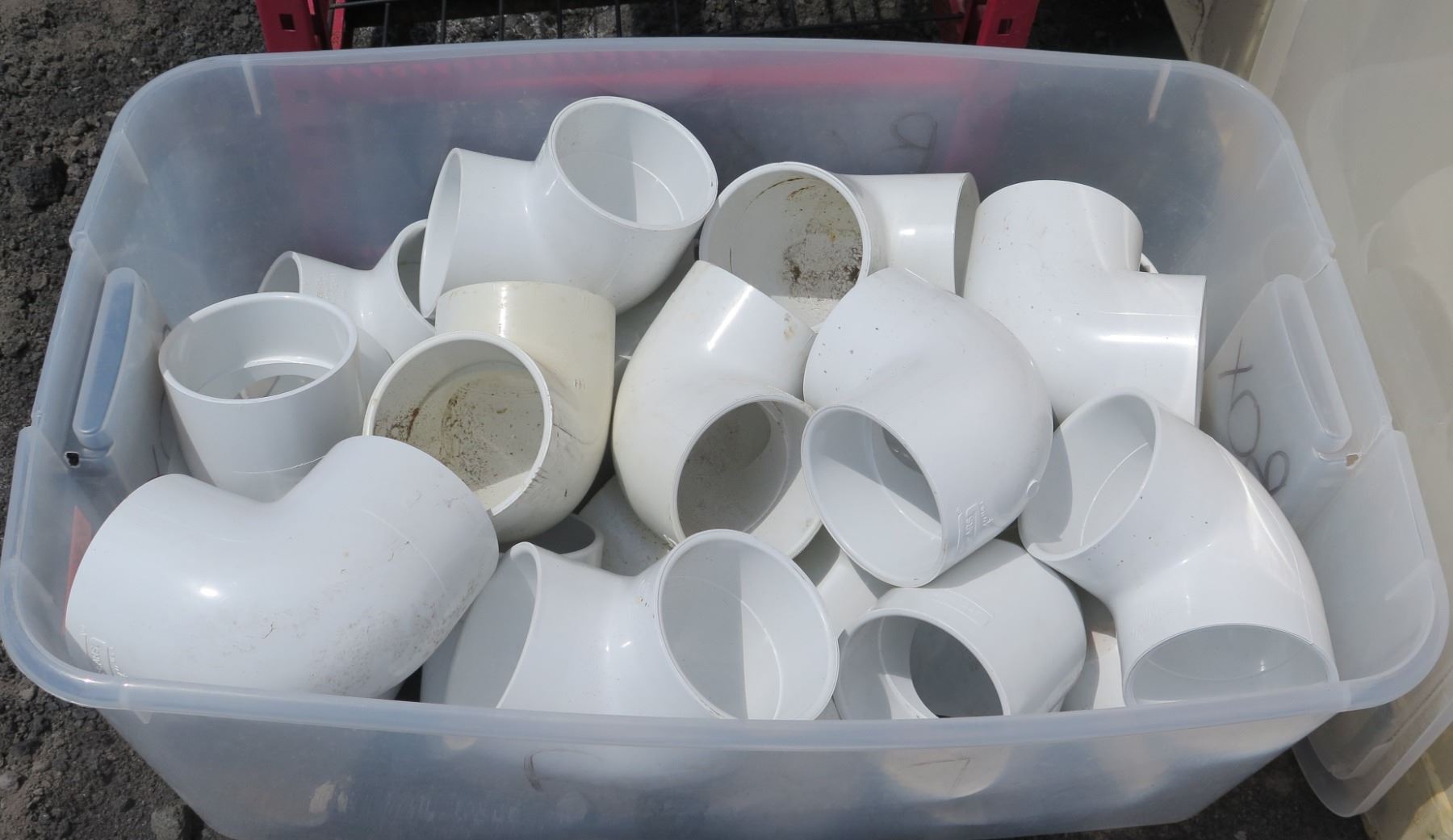 Bin Multiple PVC Fittings, Elbows, etc