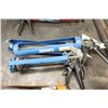 Image 1 : LOT DE 3 PISTOLETS À CALFEUTRER ASST