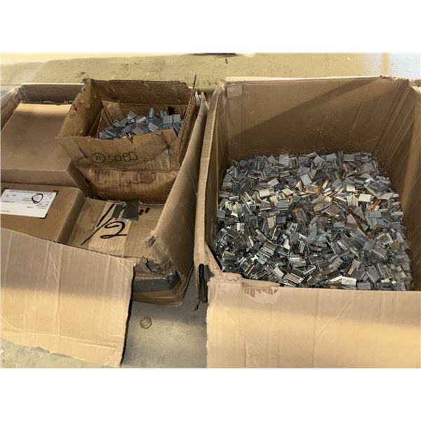 LOT DE +/-8,000pcs ATTACHES DE BANDE D'ACIER