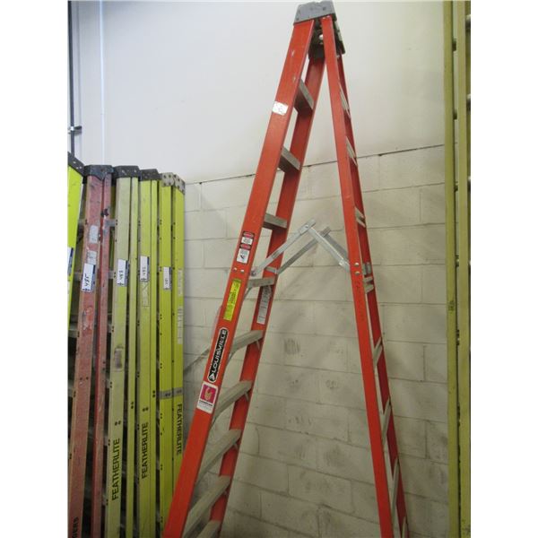ESCABEAU EN FIBRE LOUISVILLE 10'
