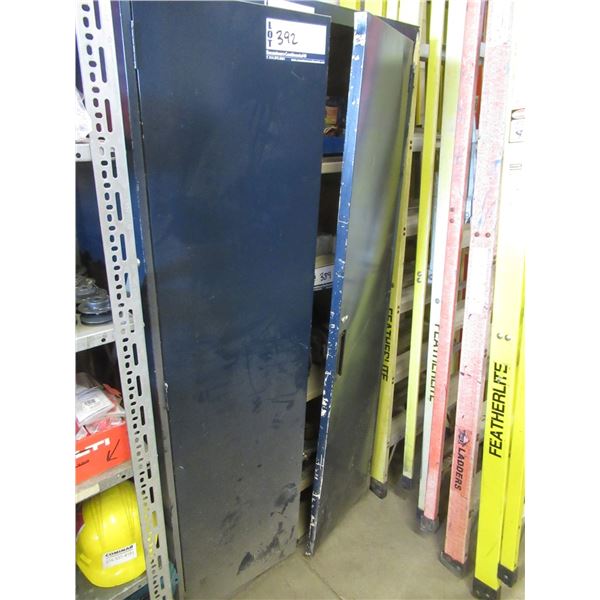 ARMOIRE EN MÉTAL (VIDE)36"x18"x72" SANS CLÉ