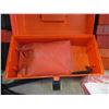 Image 2 : LOT DE 11 COFFRES EN PLASTIQUE ASST (VIDE)
