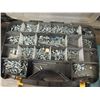 Image 2 : LOT DE 8 COFFRES EN PLASTIQUE ASST (VIDE)