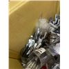 Image 2 : Box full of assorted makeup brush sets