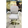 Image 2 : GERTTRONY OFFICE CHAIR- COLOUR WHITE AND GREY *IN BOX*