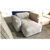 Image 2 : GREY MAGS SOFT LOW CHAISE NARROW - LEFT S8164 - REMIX SOFA D50" X W38" X H27"