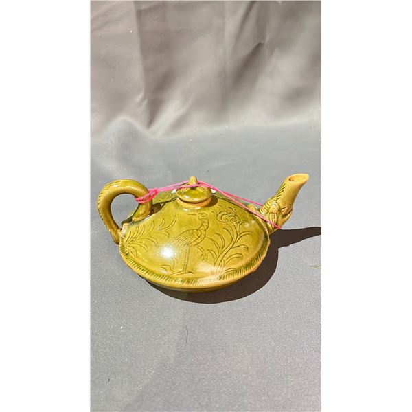 CELADON GLAZED WATER DROPPER WITH COVER