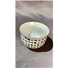 Image 1 : BLUE & WHITE CALLIGRAPHY WINE CUP
