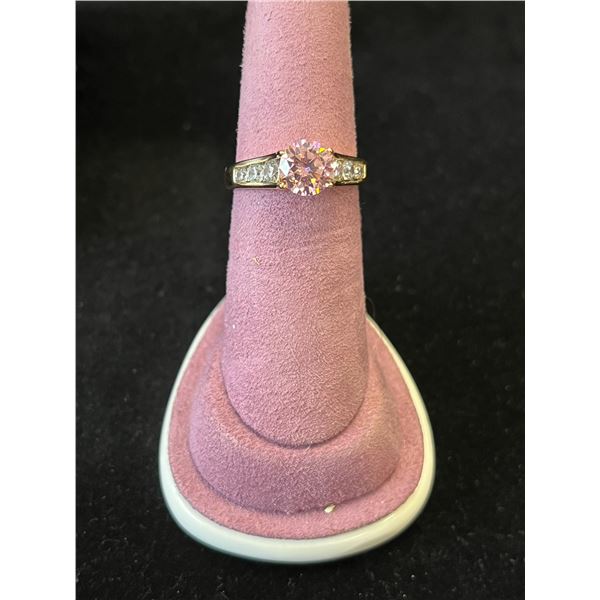18K GOLD PLATED 1.0 CARAT LAB-CREATED PINK SAPPHIRE RING WITH 3 SIDESTONES - SIZE 6.5